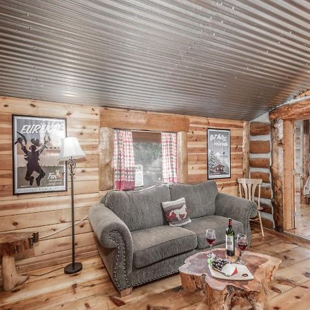 Sleeping Bear, 2 Bedrooms, Front Deck, Midtown, Sleeps 6 Ruidoso Exterior photo