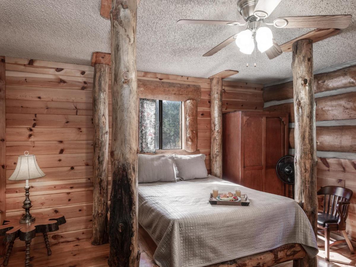 Sleeping Bear, 2 Bedrooms, Front Deck, Midtown, Sleeps 6 Ruidoso Exterior photo
