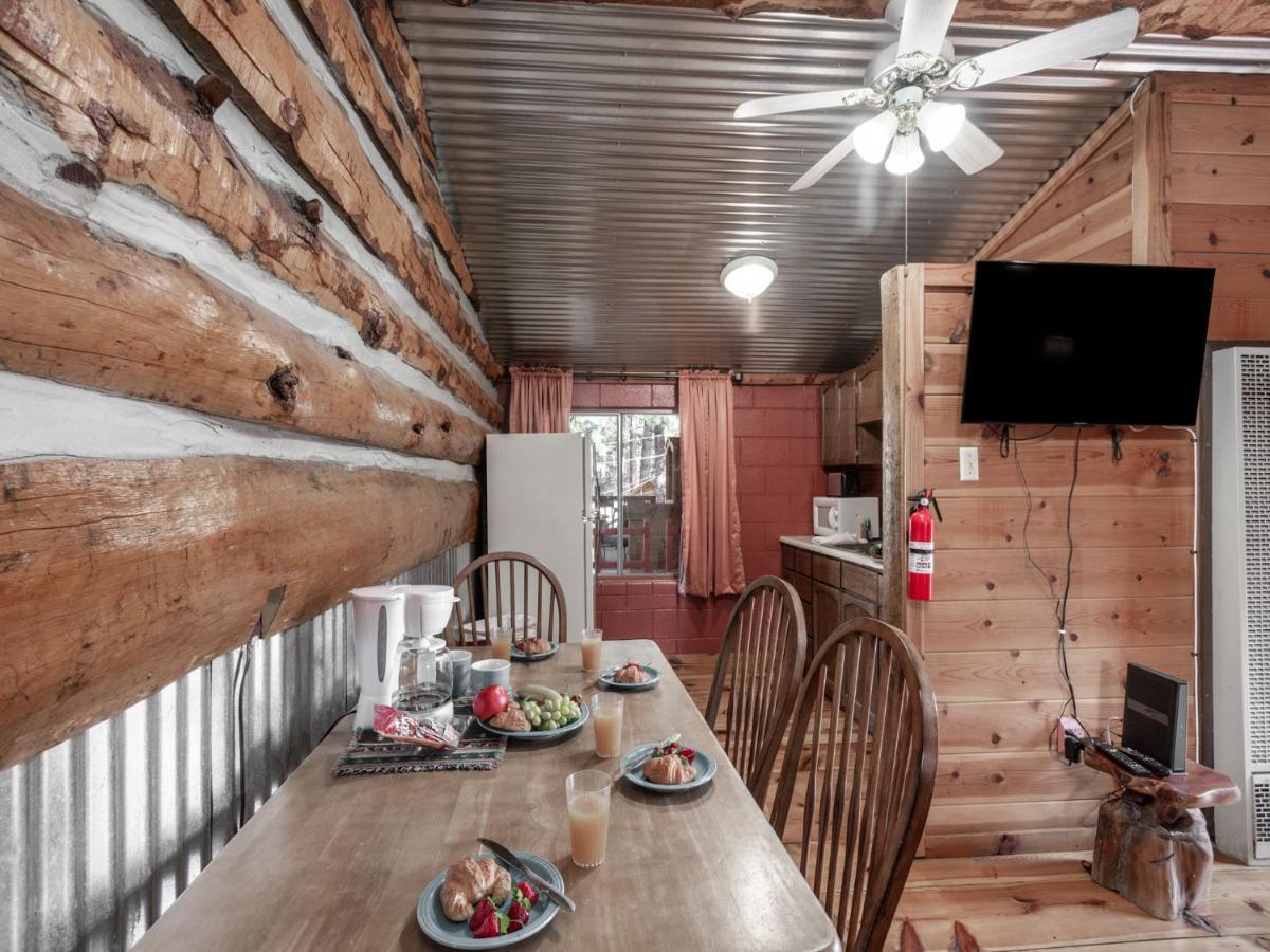 Sleeping Bear, 2 Bedrooms, Front Deck, Midtown, Sleeps 6 Ruidoso Exterior photo