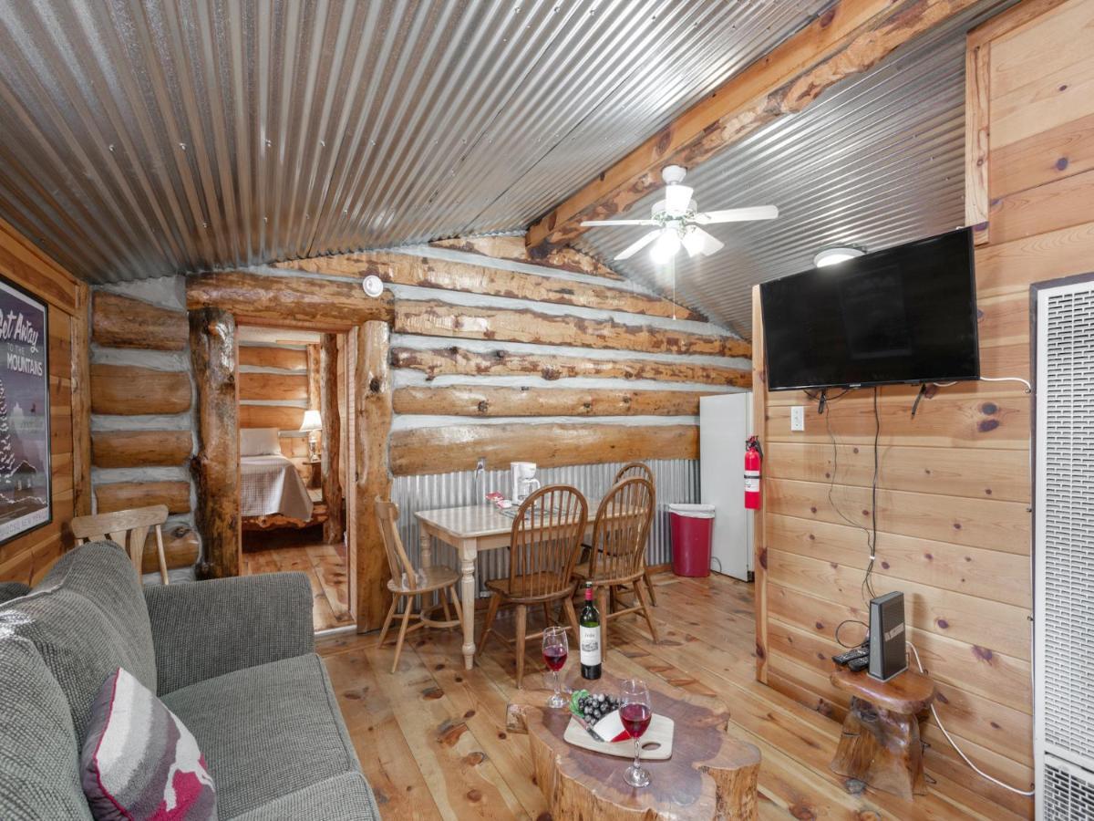 Sleeping Bear, 2 Bedrooms, Front Deck, Midtown, Sleeps 6 Ruidoso Exterior photo